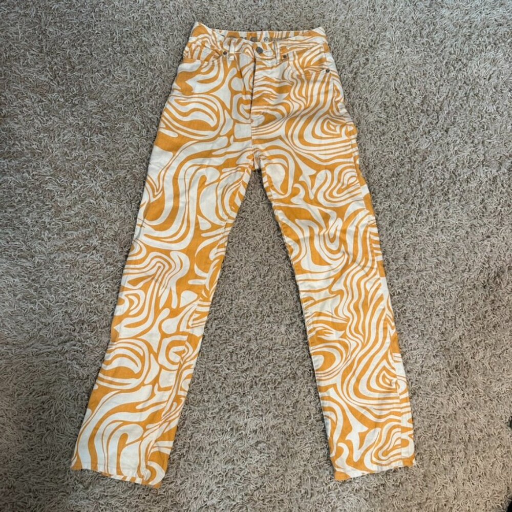 S.O.N.G 90s Boyfriend Jean in Orange and Cream Swirl